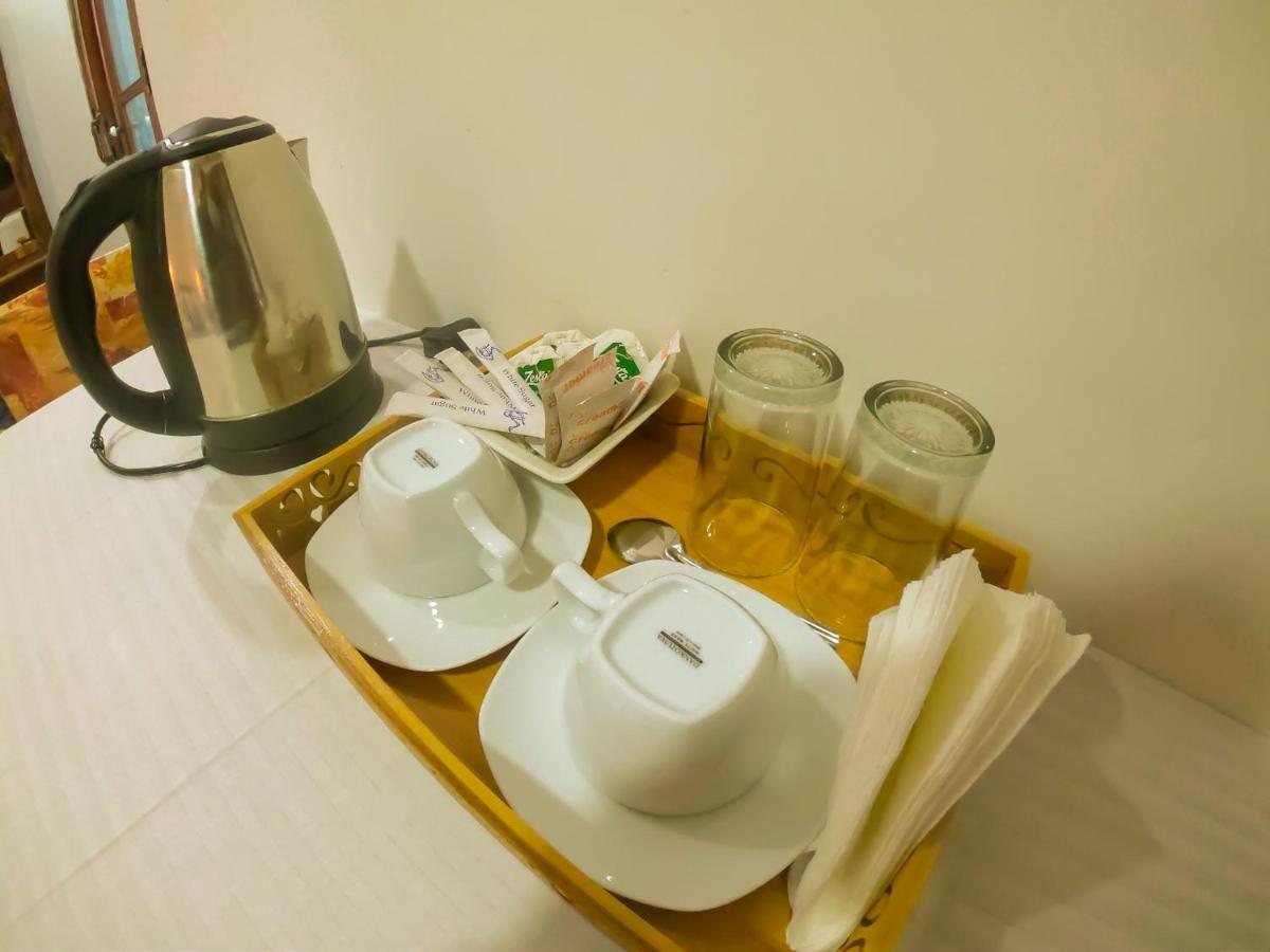 Ritz Inn Ella Kültér fotó