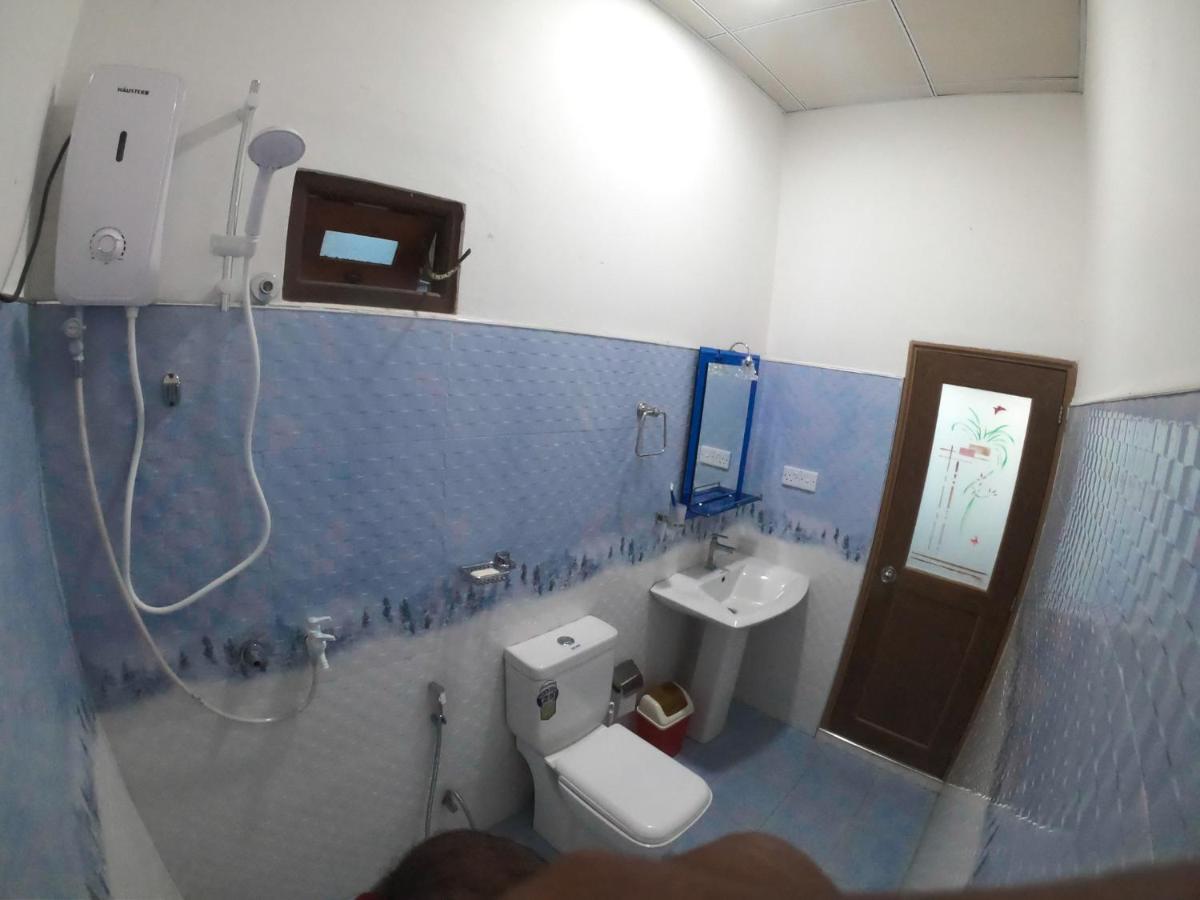 Ritz Inn Ella Kültér fotó