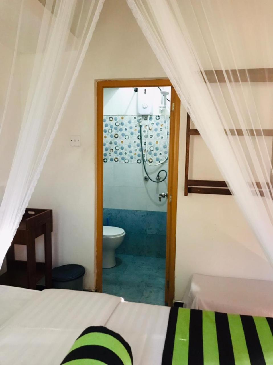 Ritz Inn Ella Szoba fotó